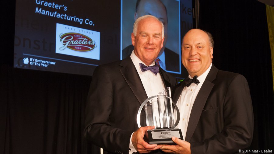 Richard Graeter, Entrepreneur of the Year award being presented