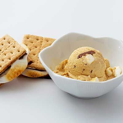 Scoop of Graeter's S'mores Ice Cream